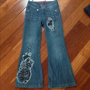 Guess Embroidery Flared Bottom Jeans